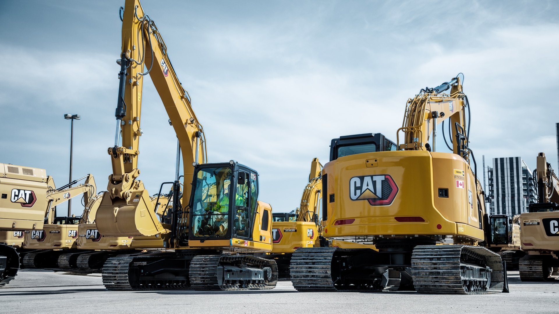 Leveling up with the Cat® 313 and 313 GC Excavators
